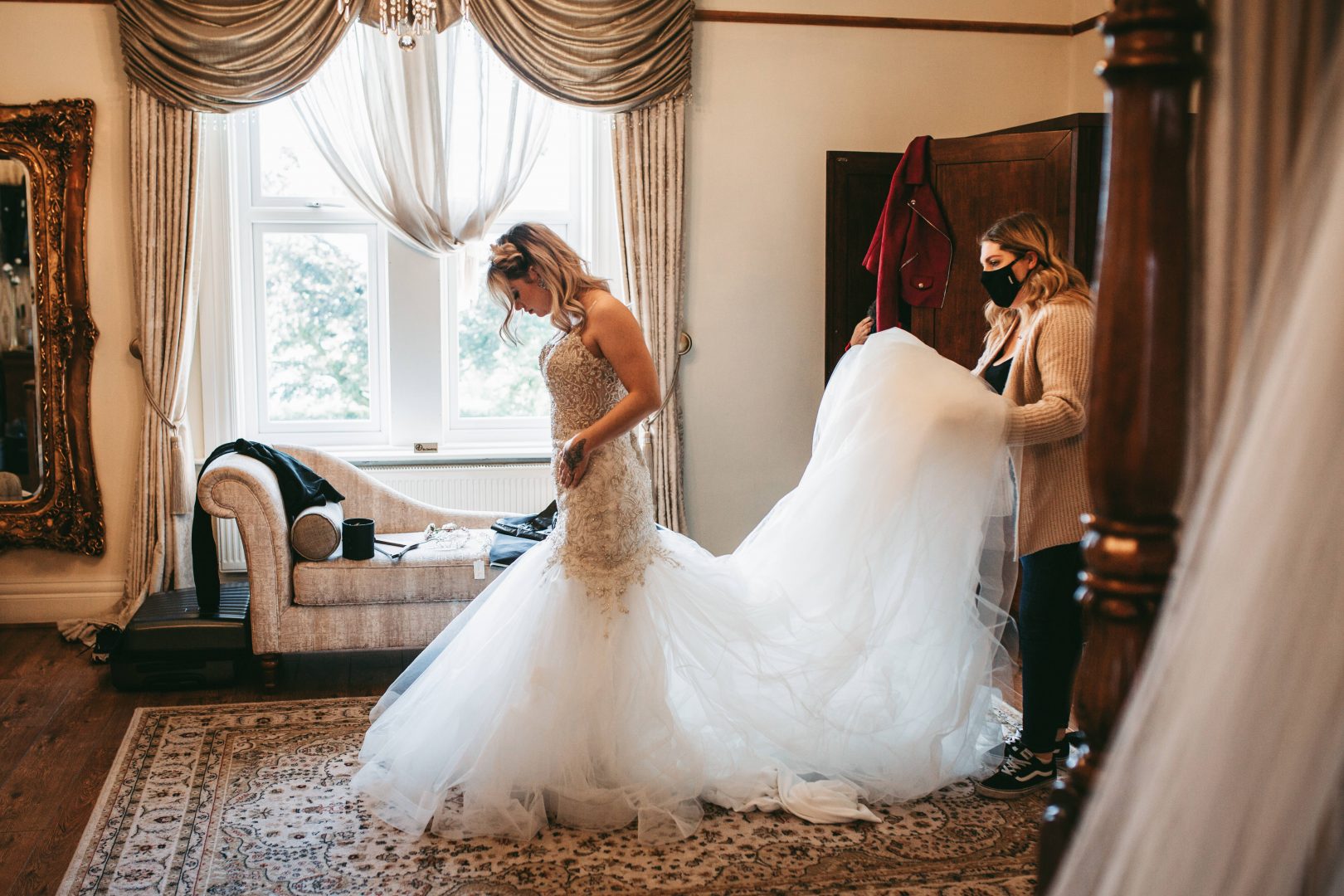 bride getting ready at west tower covid masks