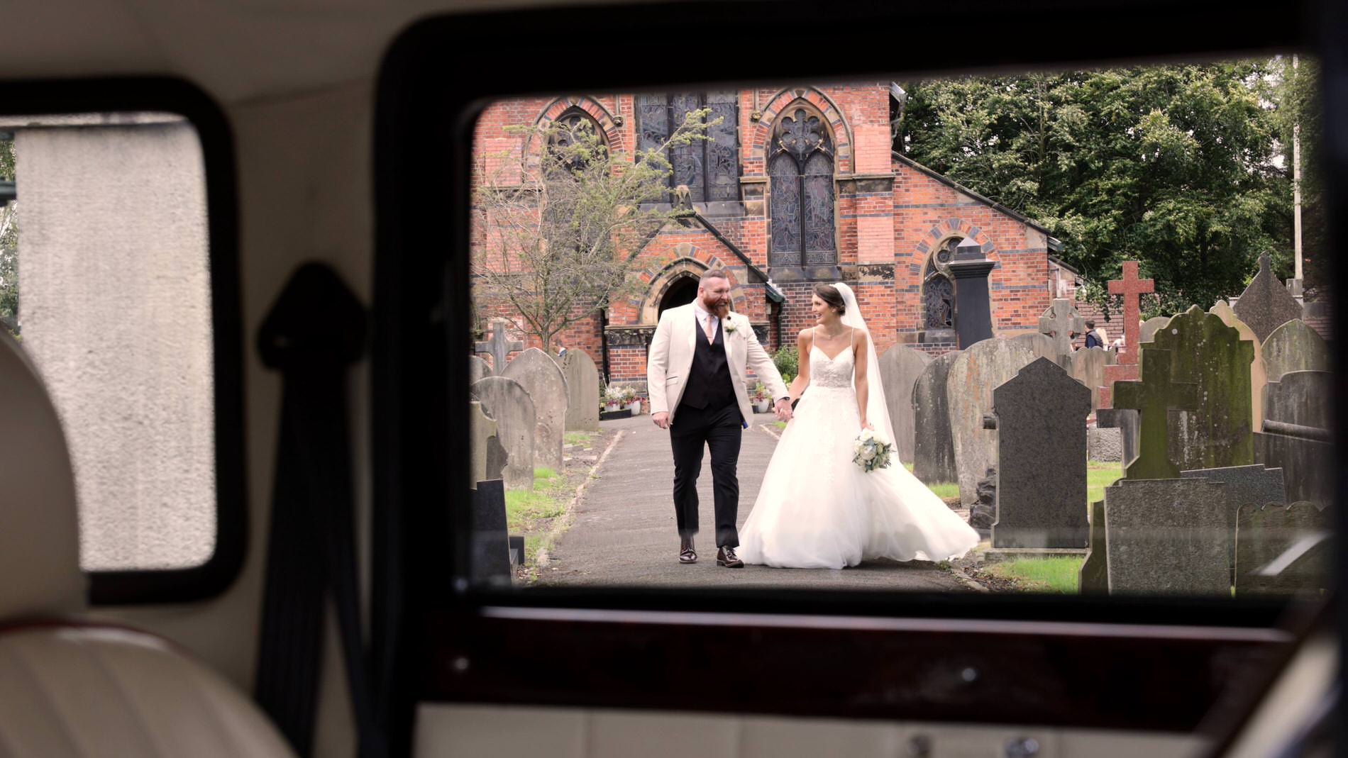a creative wedding video through the wedding car of the couple