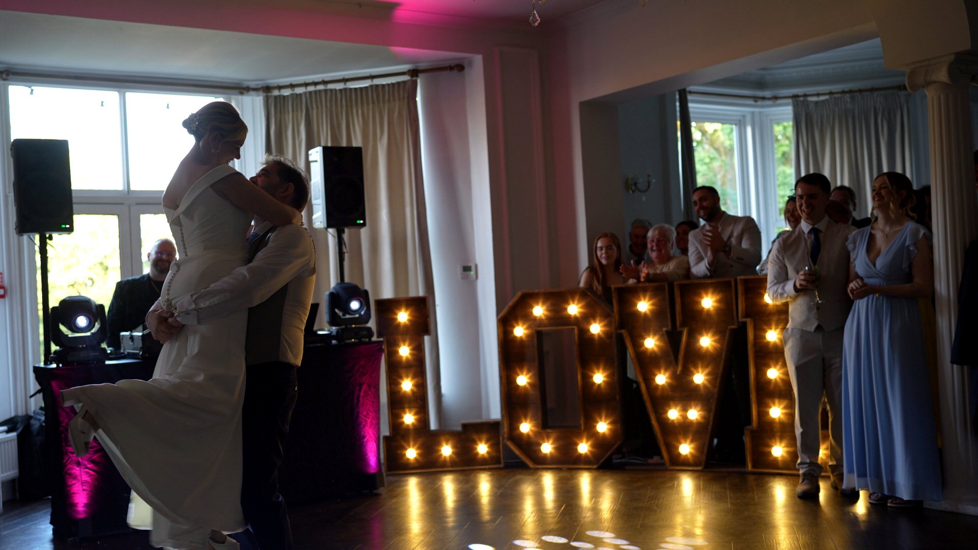 the couple perform a choreographed first dance at Ashfield House